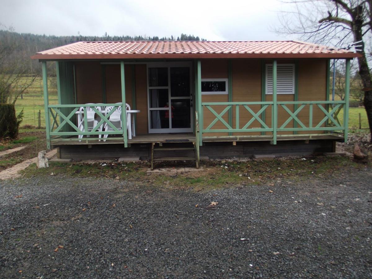 Camping Aire Du Gros Pre Lesseux Exterior photo